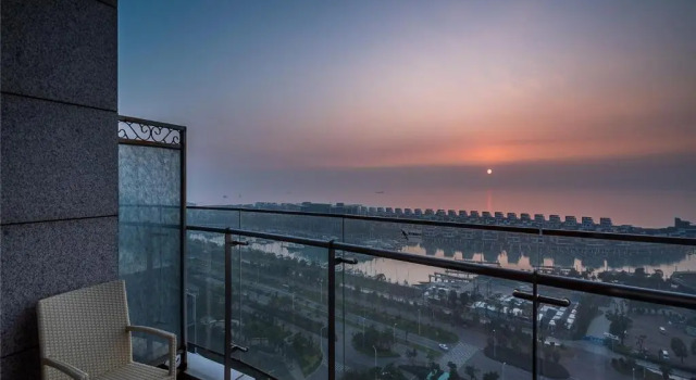Двухместный номер Deluxe с видом на море Xiamen International Conference Center Seaview Hotel
