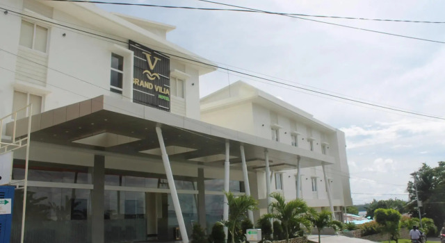 Grand Vilia Hotel, Rezervovat Hotel Hotely v Langgur se snídaní, Snídaně