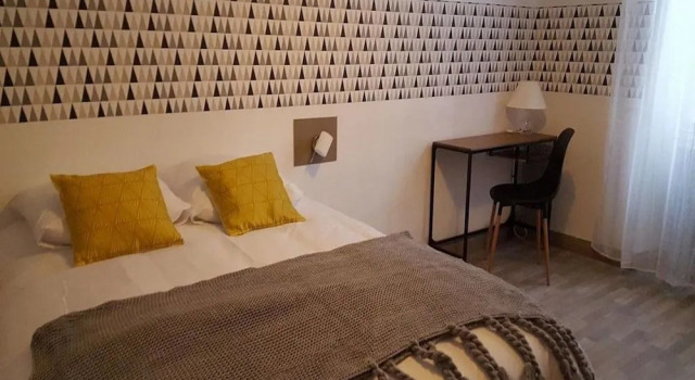 La Maison, Boek Hotel Seissan Gers