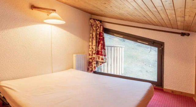 Idéal ski 6 pers, animaux, garage, WIFI, ascenseur - FR-1-304-18, Забронировать Апартаменты/квартира Отели Ла-Клюза с парковкой, рядом с Горнолыжный подъемник Риффруа, Парковка
