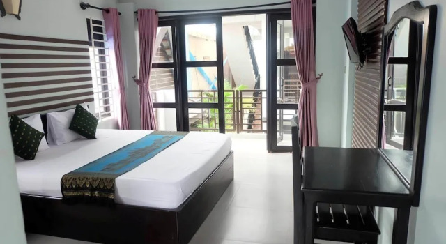 Двухместный номер Standard с балконом VIBOLA Guesthouse