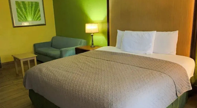 RW Hotel