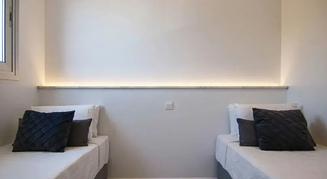 Phaedrus Living: Seaside Executive Flat Harbour 203, Rezerwuj Hotel Hotele w Pafos z parkingiem, w pobliżu Paphos Archaeological Park, Parking