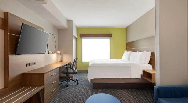 Одноместный люкс Holiday Inn Express & Suites Pembroke Pines-Sheridan St by IHG