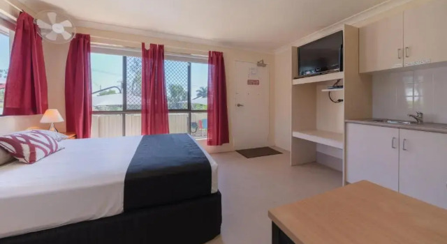 Студия Winter Sun Motel