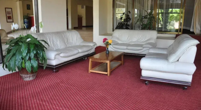 Tropic Inn Hotel, Boek Hotel Masaka 