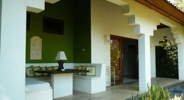Коттедж с 2 комнатами с видом на океан Anda Amed Resort