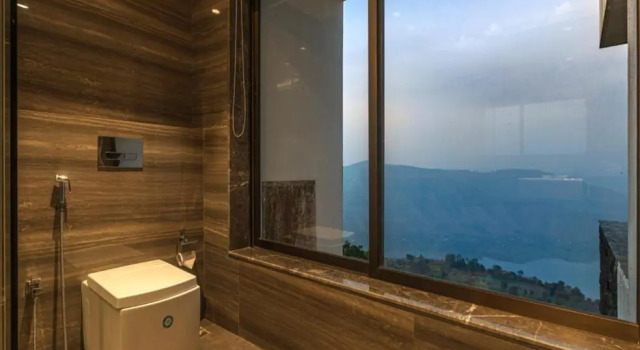 SaffronStays Aurelia, Panchgani - Balinese villa with breathtaking valley views, Prenota Villa Cottage a Maharashtra, Cottage