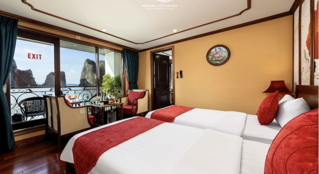 Четырёхместный семейный номер Standard с 2 комнатами с видом на залив Verdure Lotus Grandeur Cruise on Ha Long Bay