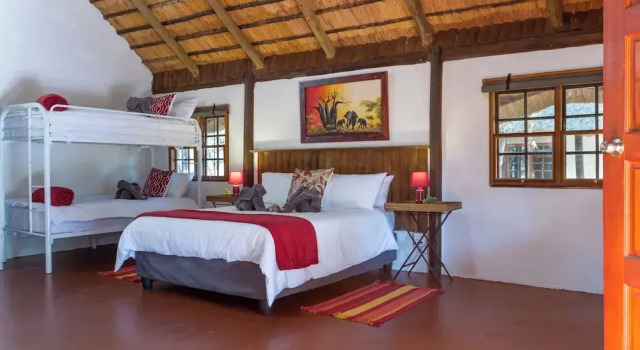 Franks Bush Camp, Prenota Hotel Hoedspruit 