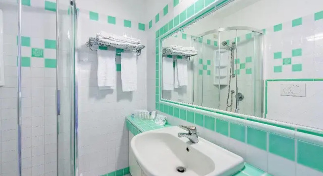 Двухместный номер Standard с балконом и с видом на сад Hotel Punta Est