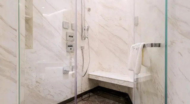 Номер Standard с балконом AKVO Hotel