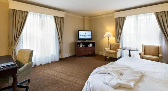 Двухместный номер Deluxe The Seelbach Hilton Louisville