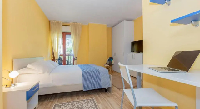 Appartamento con balcone Asso Residence
