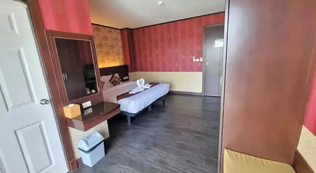 Двухместный номер Superior с видом на город Sereneburi Patong Residence