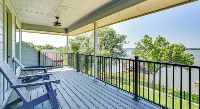 Коттедж Luxe Lakefront Home in Granbury w/ Hot Tub & Dock