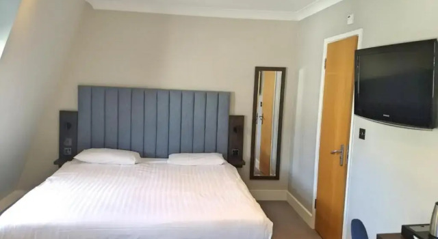 Номер Deluxe Garden Court Hotel
