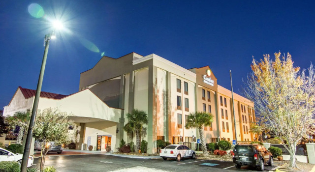 Кровать в общем номере Comfort Inn & Suites Athens North