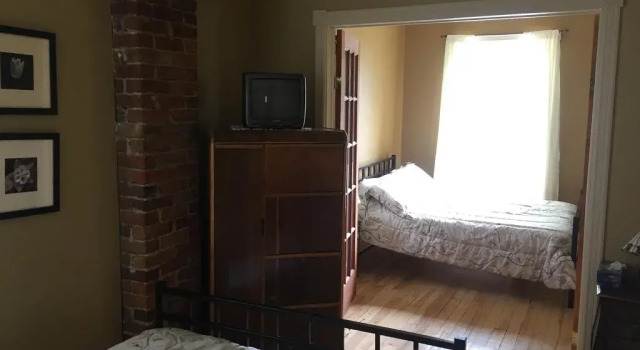 Auberge Les Deux Tours, Rezervovat Hostel Jonquiere Quebec