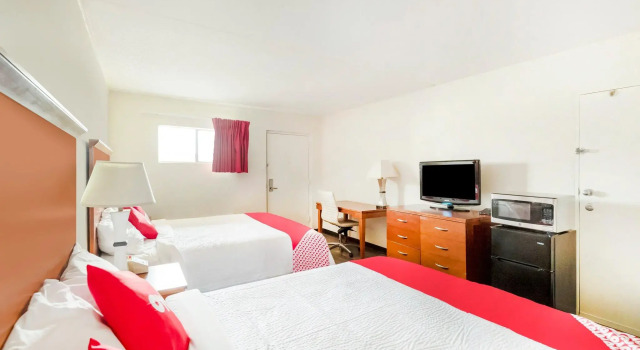 Четырёхместный номер Standard Oyo Hotel San Antonio Lackland AFB Seaworld Hwy 90 W