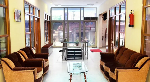 OYO 6463 Hotel Dove, Buchen Sie Hotel Chandīgarh Chandigarh Region