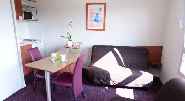 Номер Standard Residhotel Lyon Part Dieu