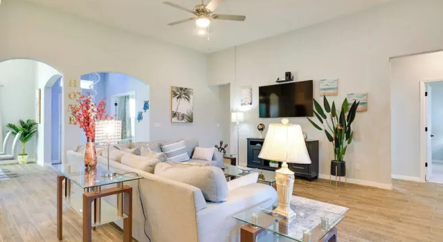 6 Mi to Sirenia Vista: Cape Coral Retreat w/ Grill