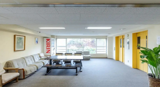 OYO Hotel Miyajima Inn Hourainosato Hatsukaichi, Rezerwuj Hotel Hotele w Chugoku z parkingiem, Parking