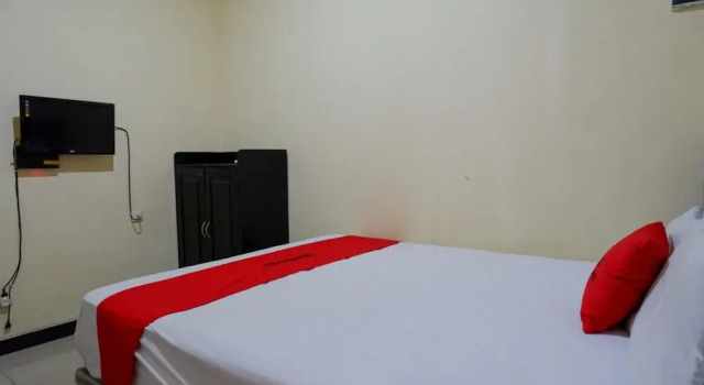 KJA by Reddoorz, Rezervovat Hotel Tegal Central Java