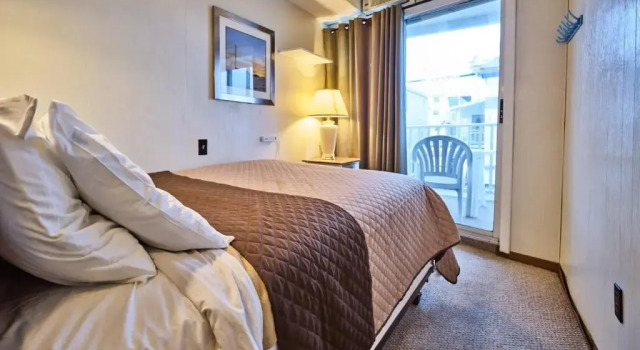 Hillcrest Inn, Varaa Mini-hotelli Hotellit New England uima-altaalla, Uima-allas