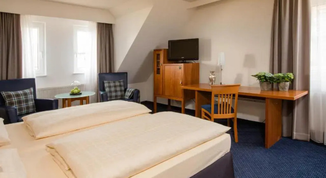 Двухместный номер Comfort с видом на озеро Seehotel Niedernberg - Das Dorf am See
