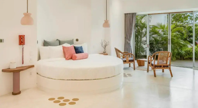 Полулюкс Ampersand Resort