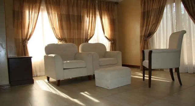 Kgaswane Country Lodge, Забронировать Отель Отели Северо-Западной провинции с завтраком, Завтраки