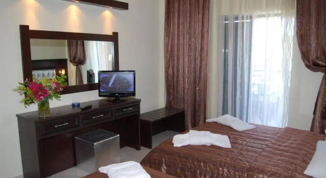 Philoxenia Hotel-Villas, Book Hotel Pefkohori 