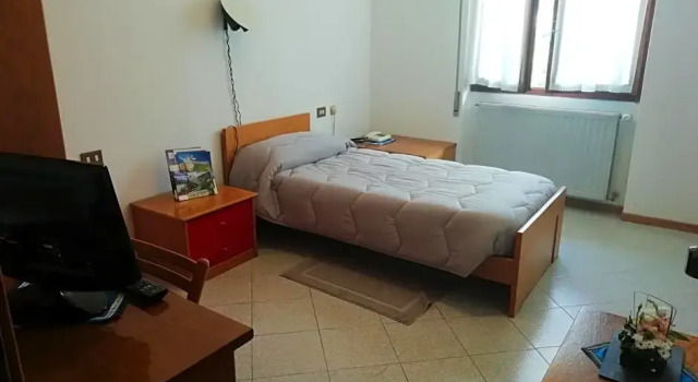 Hotel Rezia Valtellina, Buchen Sie Hotel Cosio Valtellino Sondrio