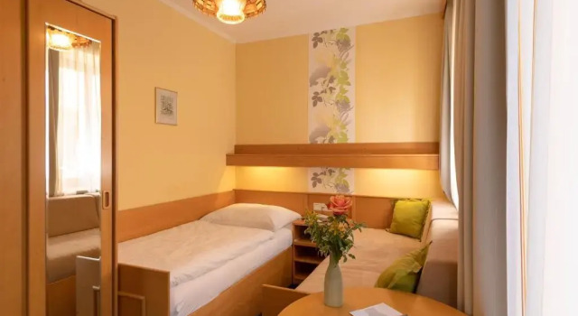 Номер Standard Pension Wienerstubn