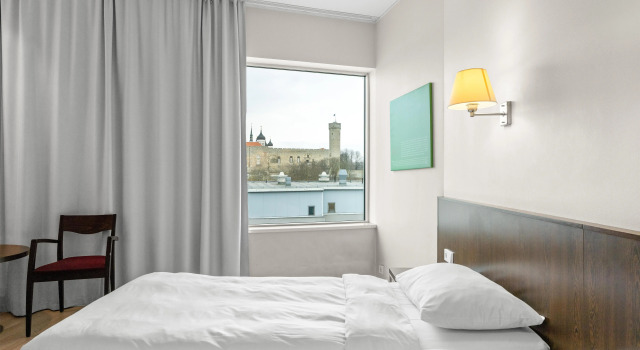 Отель Park Inn by Radisson Meriton Conference & Spa Tallinn