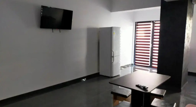 Casa Olanescu Vâlcea, Rezerwuj Apartament Hotele w Carpathians - Romania z parkingiem, Parking