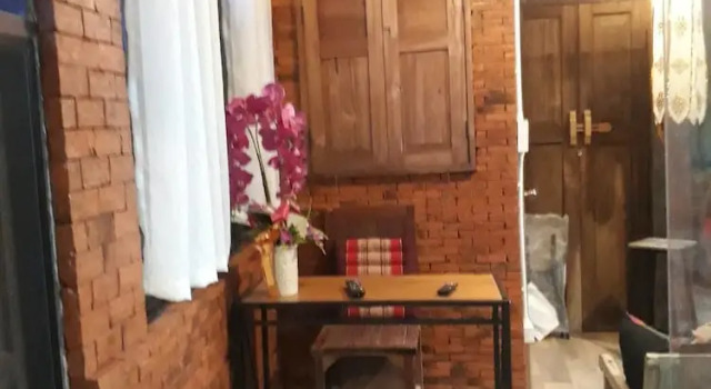 Huen Chiang Man Hostel - Adults Only, Забронировать Хостел Си-Пхум Чиангмай