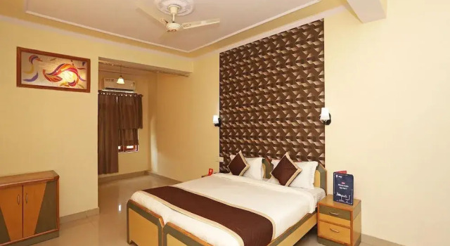 Gem City Inn By OYO Rooms, Забронировать Отель Отели штата Раджастхана с парковкой, Парковка