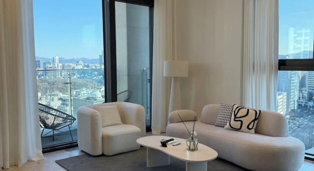 Апартаменты Luxury с 2 комнатами с балконом и с видом на город Caelum Black Gangnam Luxury Residence 카일룸블랙 강남 럭셔리 레지던스