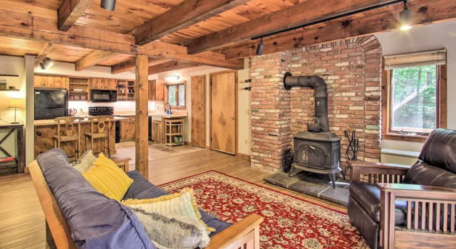 Quiet & Cozy White Mtns Getaway: 4 Mi to Cranmore!