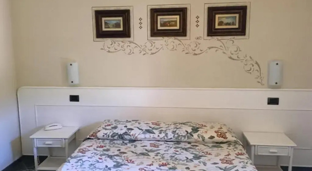 Standard Vierer Zimmer mit Balkon Hotel Danila