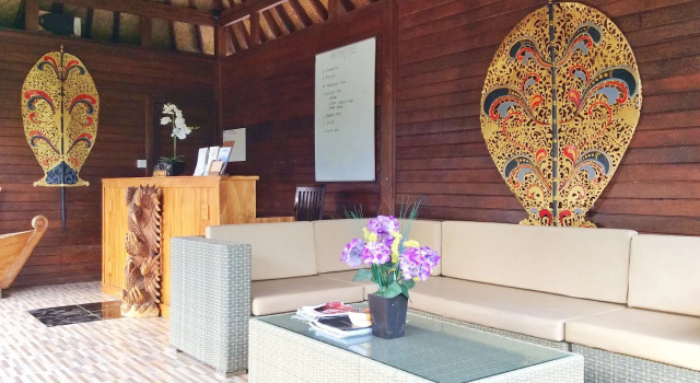 Laguna Reef Huts, Забронировать Отель Отели Лембонган с парковкой, рядом с Gala-Gala Underground House, Парковка