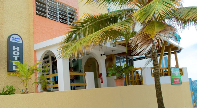 Sandy Beach Hotel, Забронировать Отель Сантурсе Вьехо Сан-Хуан