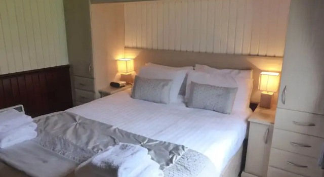 Birch Lodge 15, Newton Stewart, Book Hotel Minnigaff Scotland