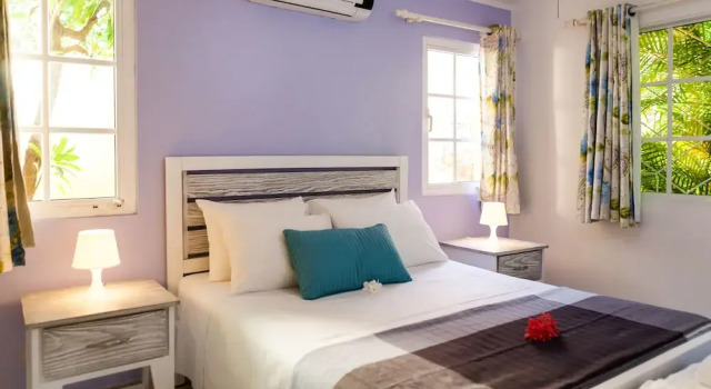 A1 Florisel - Right On The Beach!