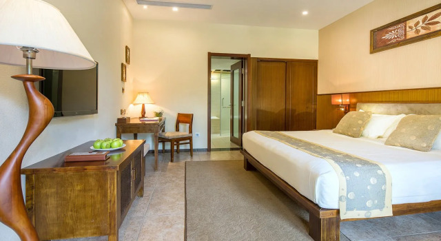 Yalong Bay Villas & Spa