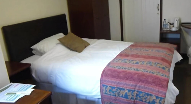 The Augustus John, Book Hotel Fordingbridge Hampshire