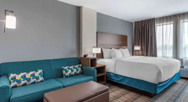 Двухместный номер Standard MainStay Suites Milwaukee/Franklin